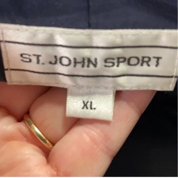 St. John XL blue leather jacket with pockets. Button front - Picture 8 of 11